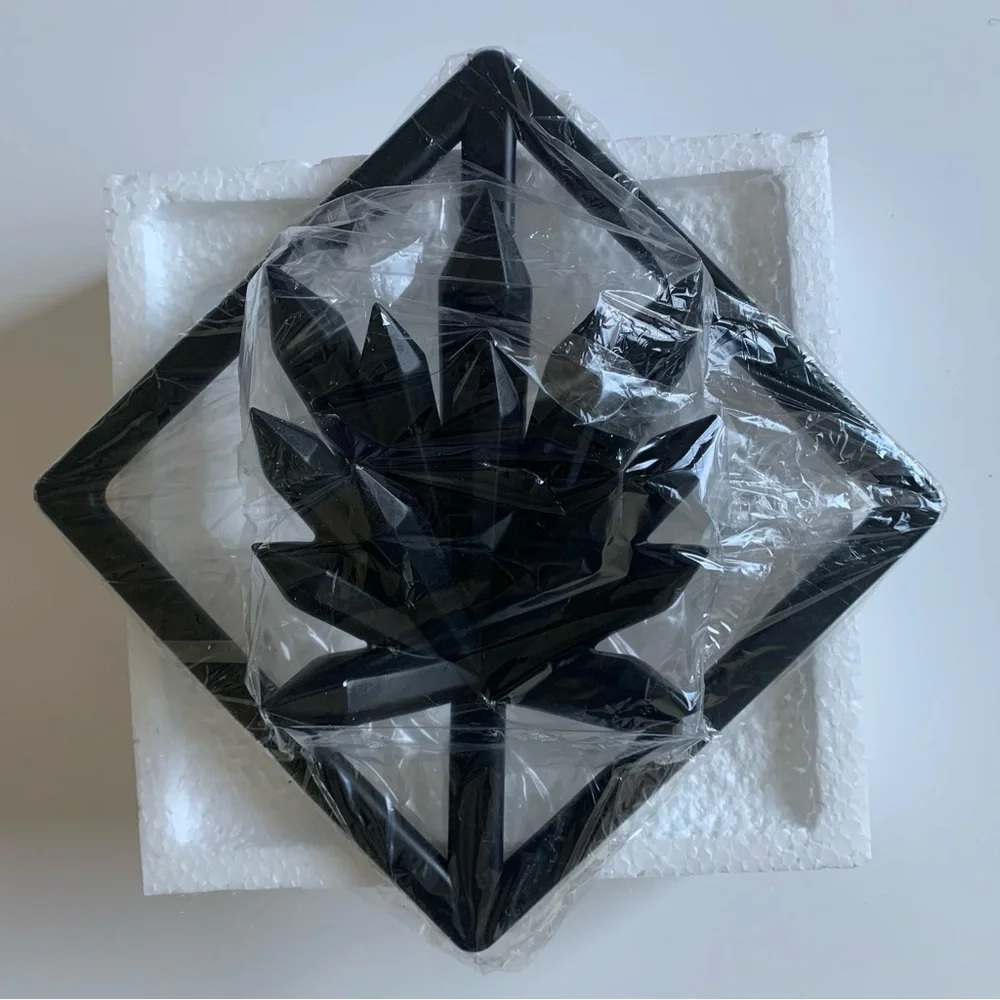killstar crystal wall hanger